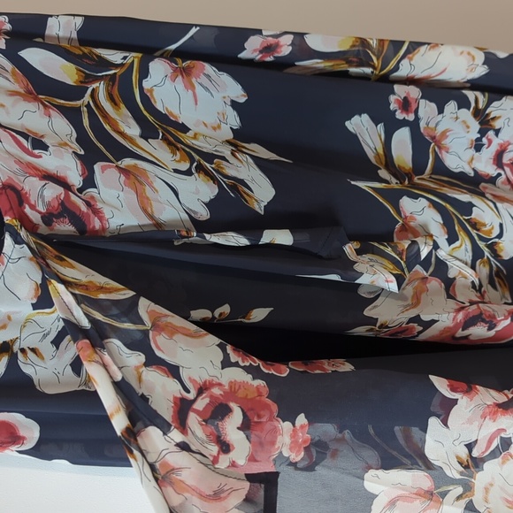 Dex Spaghetti Strap Floral Flowy Dress - Picture 4 of 8